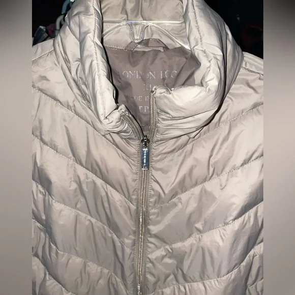 London Fog Women’s XL Light Gray Quilted Jacket. - Picture 13 of 13